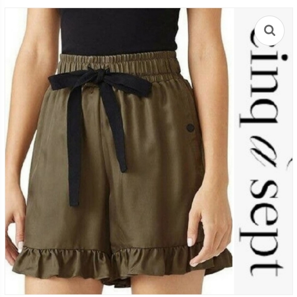Cinq à Sept Green Tova Ruffle-Hem Shorts Pull-On Cupro Size Medium